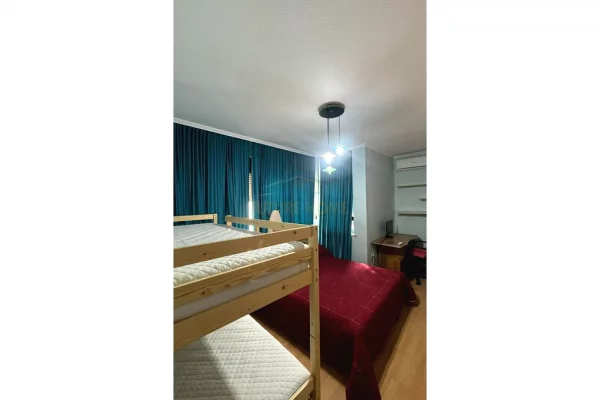 Shtepi me qera Apartament ne Tirane, 2+1, Mobilimi E mobiluar, Pagesa 1,200  Euro.