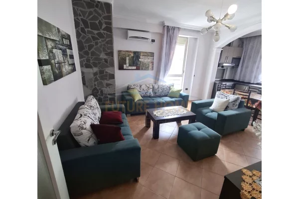 Shtepi me qera Apartament ne Tirane, 2+1, Mobilimi E mobiluar, Pagesa 420  Euro.