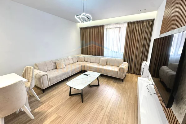 Shtepi me qera 1+1 ne Tirane - 550 Euro