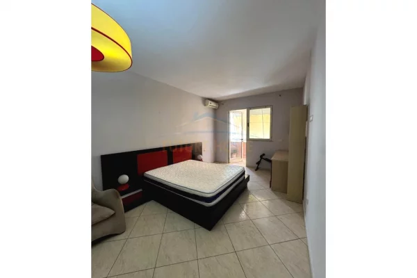 Shtepi me qera Apartament ne Tirane, 2+1, Mobilimi E mobiluar, Pagesa 550  Euro.