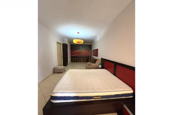 Shtepi me qera Apartament ne Tirane, 2+1, Mobilimi E mobiluar, Pagesa 550  Euro.