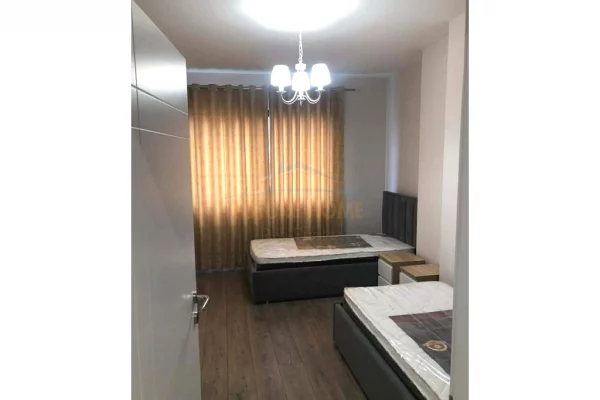 Shtepi me qera Apartament ne Tirane, 2+1, Mobilimi E mobiluar, Pagesa 500  Euro.