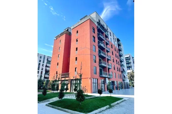Shtepi me qera 4+1 ne Tirane - 1,200 Euro