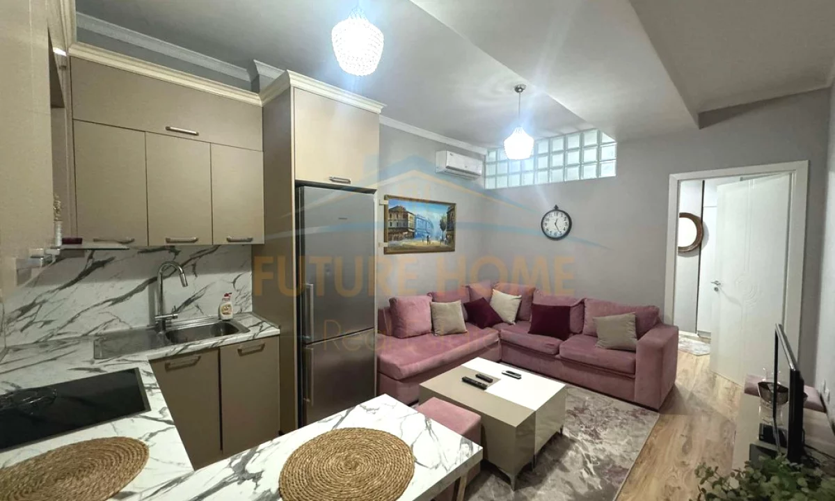 Shtepi me qera Apartament ne Tirane, 1+1, Mobilimi E mobiluar, Pagesa 400  Euro.