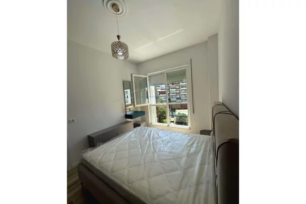 Shtepi me qera Apartament ne Tirane, 1+1, Mobilimi E mobiluar, Pagesa 600  Euro.