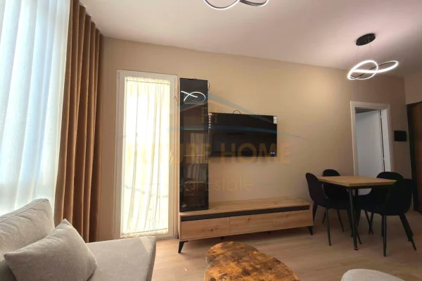 Shtepi ne shitje Apartament ne Tirane, 1+1, Mobilimi E mobiluar, Pagesa 95,000  Euro.