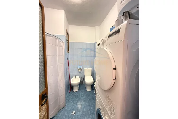 Shtepi ne shitje Apartament ne Tirane, 1+1, Mobilimi E mobiluar, Pagesa 95,000  Euro.