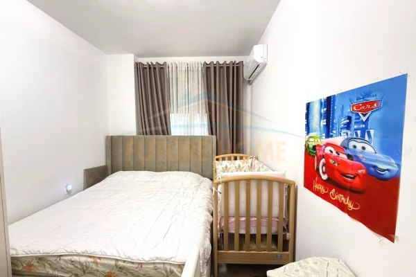 Shtepi ne shitje Apartament ne Tirane, 1+1, Mobilimi E mobiluar, Pagesa 95,000  Euro.