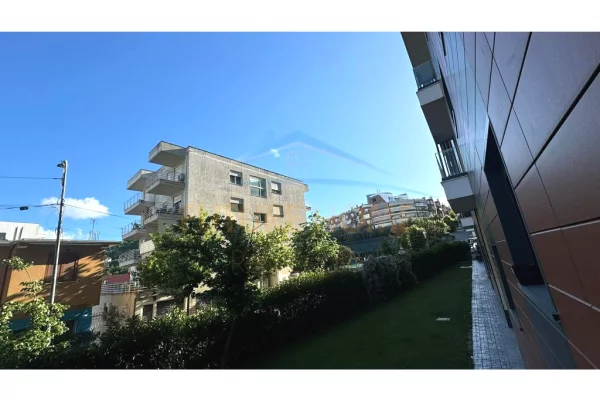 Shtepi me qera Apartament ne Tirane, 2+1, Mobilimi E mobiluar, Pagesa 650  Euro.