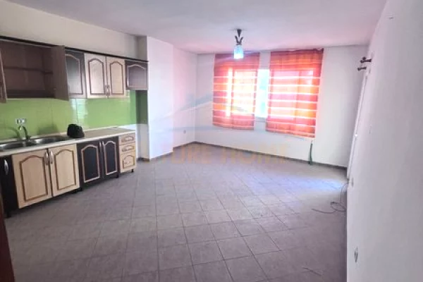 Shtepi ne shitje 2+1 ne Tirane - 149,350 Euro