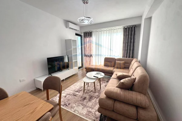 Shtepi me qera 2+1 ne Tirane - 550 Euro