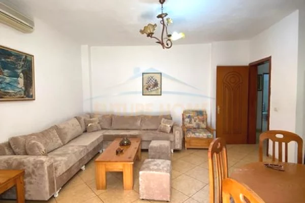 Shtepi me qera 2+1 ne Tirane - 500 Euro
