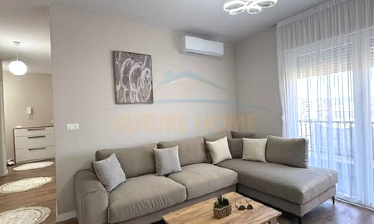 Shtepi me qera Apartament ne Tirane, 2+1, Mobilimi E mobiluar, Pagesa 550  Euro.