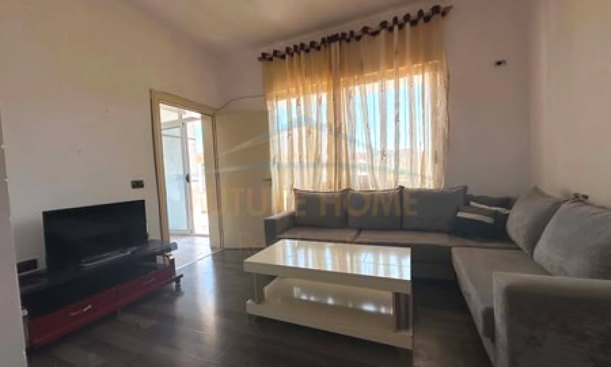 Shtepi me qera Apartament ne Tirane, 2+1, Mobilimi E mobiluar, Pagesa 400  Euro.