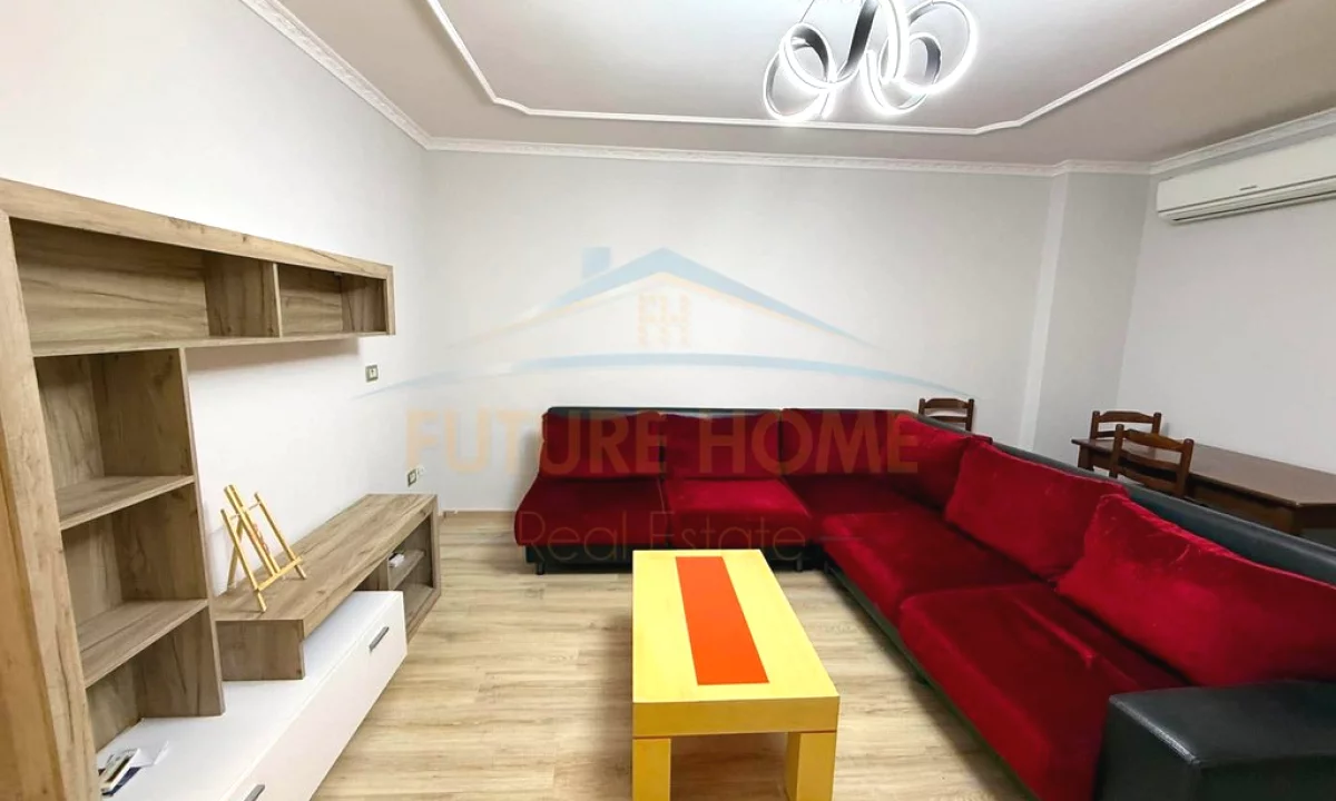 Shtepi ne shitje Apartament ne Tirane, 1+1, Mobilimi E mobiluar, Pagesa 114,000  Euro.