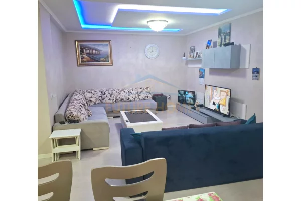 Shtepi ne shitje 3+1 ne Tirane - 250,000 Euro