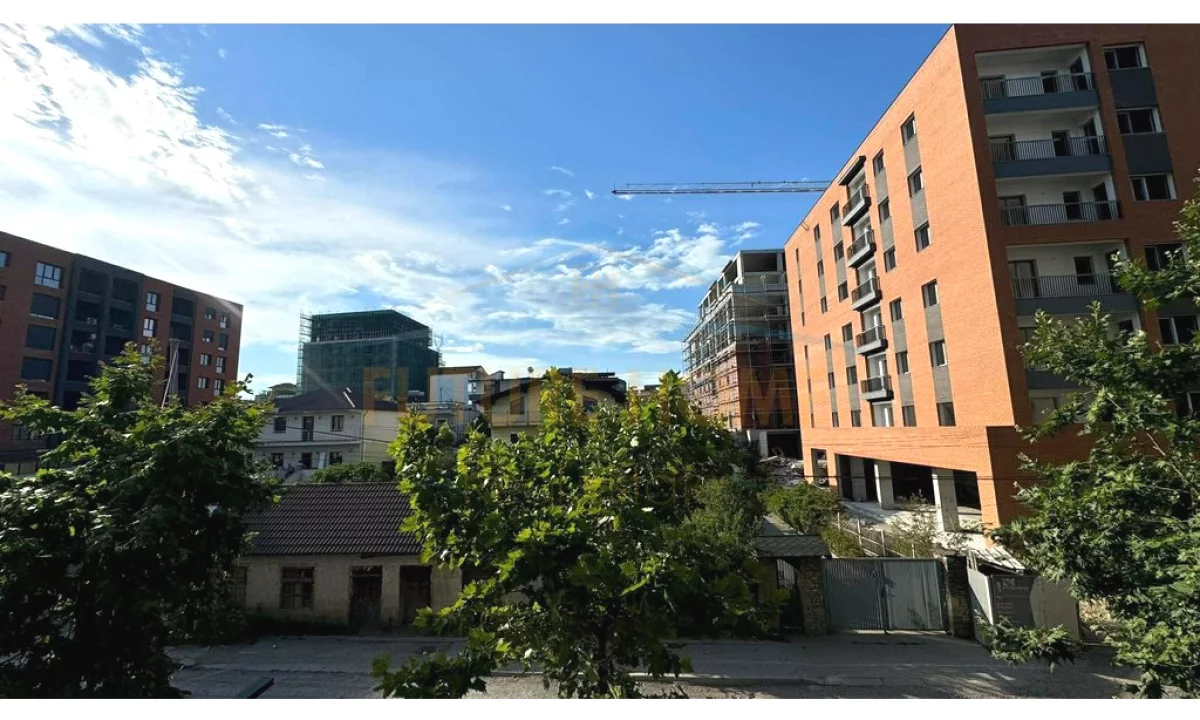 Shtepi me qera Apartament ne Tirane, 2+1, Mobilimi E mobiluar, Pagesa 400  Euro.