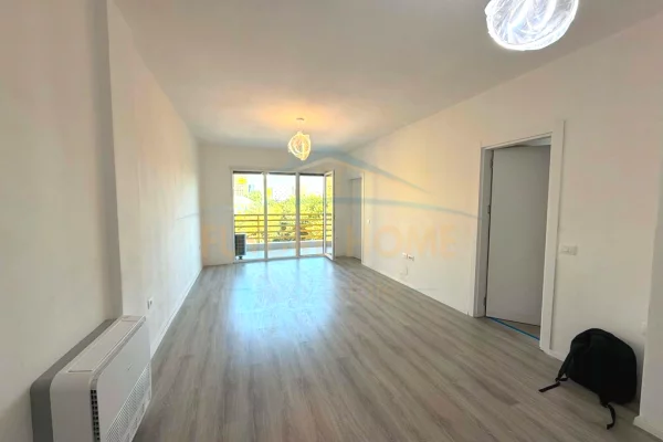 Shtepi me qera Apartament ne Tirane, 1+1, Mobilimi E mobiluar, Pagesa 55,000  Euro.