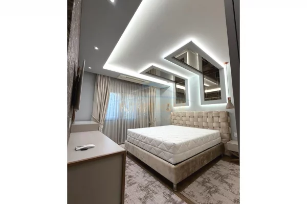 Shtepi ne shitje Apartament ne Tirane, 2+1, Mobilimi E mobiluar, Pagesa 25,000,000  Leke.