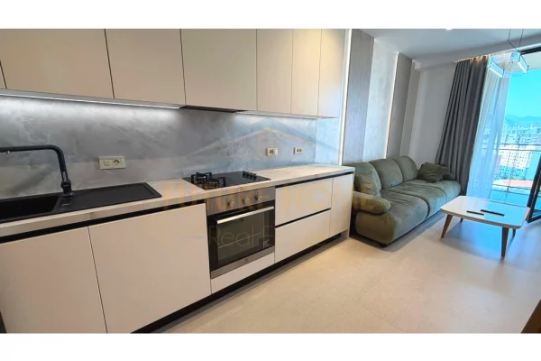 Qera, Apartament 1+1, "Golden Tower", Mine Peza