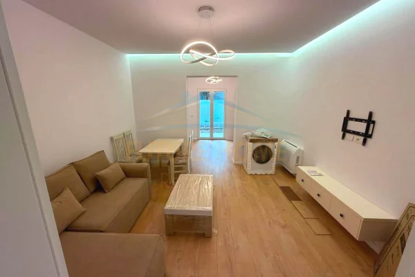 Shtepi me qera Apartament ne Tirane, 1+1, Mobilimi E mobiluar, Pagesa 55,000  Leke.