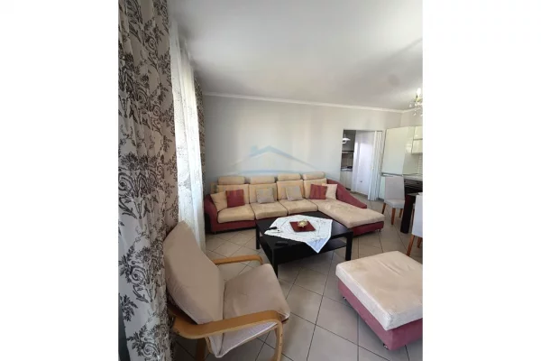Shitet, Apartament 3+1, Condor Center, Rruga e Kavajës  UNA74030