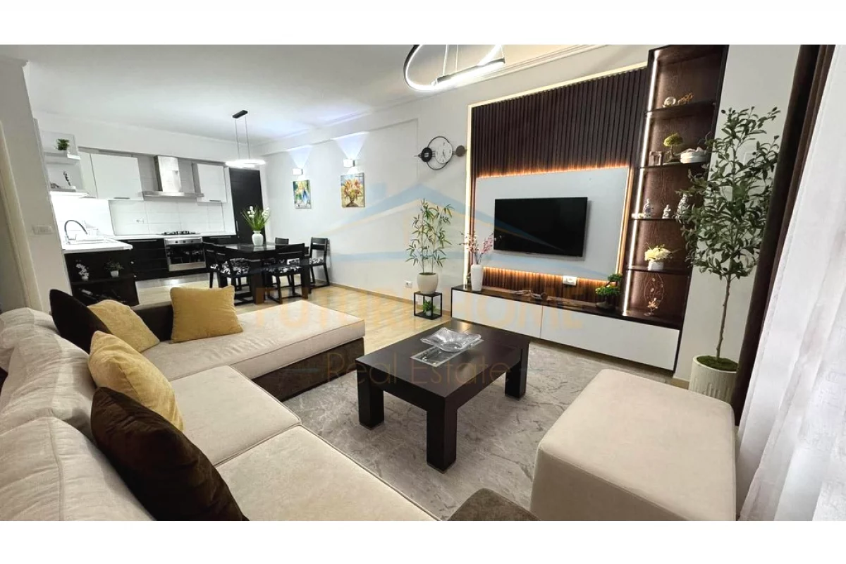 Shtepi me qera Apartament ne Tirane, 2+1, Mobilimi E mobiluar, Pagesa 85,000  Leke.