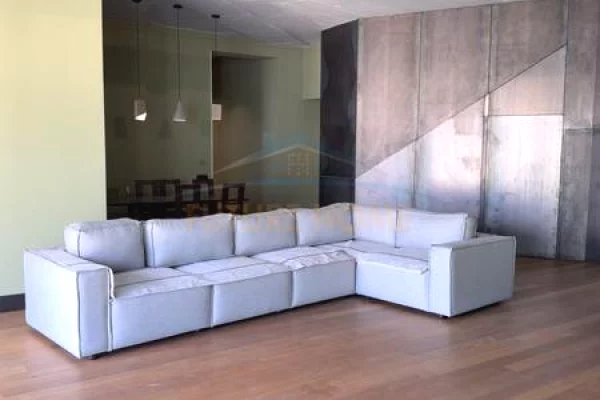	Qera, Apartament 3+1+2+2 Poste Parkimi, Unaza e Re UNA67458 