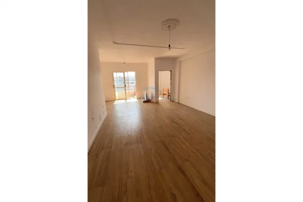 Shitet, Apartament 1+1, Unaza e Re UNA73768