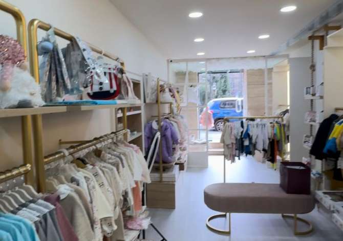 Shitet, Ambient Biznesi, Shallvaret, Tirane, UNA27851 