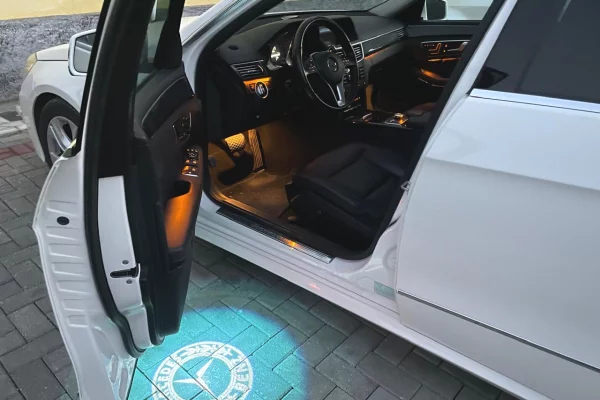 Makina ne shitje ne Tirane, Mercedes-Benz, 2012 Diesel,Kambio Automatik Pagesa 850,000  Leke.