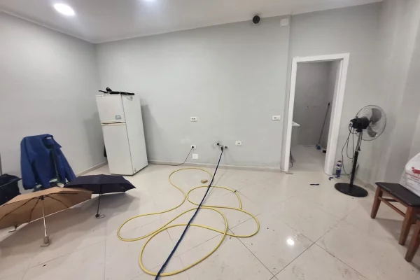 Ambient biznesi me qera 1+1 ne Tirane - 60,000 Leke