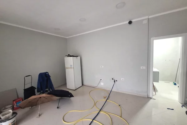 Dyqan me qera Prane SPAK