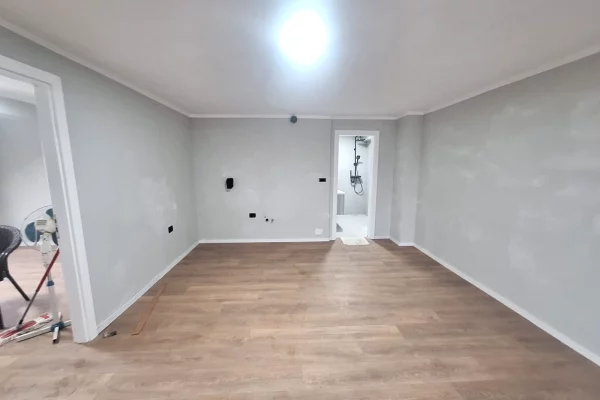 Ambient me qera per Zyra tek Bulevardi i Ri