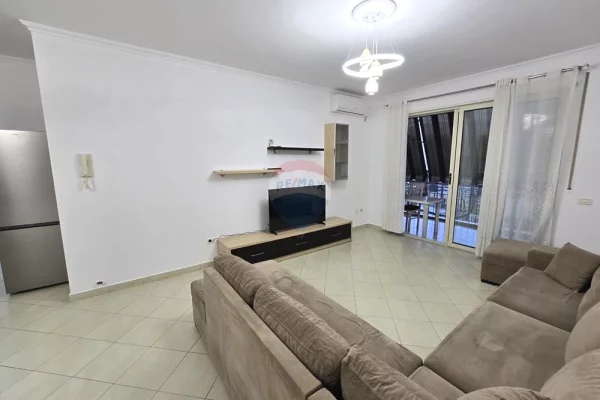 Shtepi ne shitje Apartament ne Tirane, 2+1, Mobilimi E mobiluar, Pagesa 220,000  Euro.