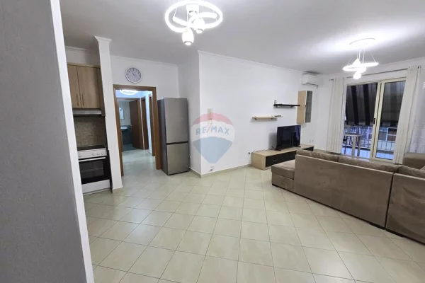 Shtepi ne shitje Apartament ne Tirane, 2+1, Mobilimi E mobiluar, Pagesa 220,000  Euro.