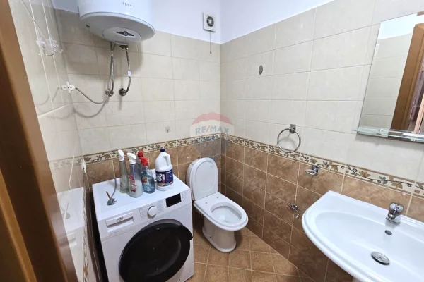 Shtepi ne shitje Apartament ne Tirane, 2+1, Mobilimi E mobiluar, Pagesa 220,000  Euro.