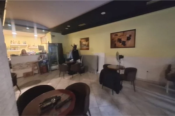 Ambient biznesi me qera 1+1 ne Tirane - 1,200 Euro