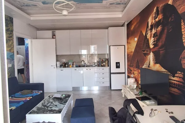 Shtepi me qera Apartament ne Tirane, 1+1, Mobilimi E mobiluar, Pagesa 50,000  Leke.