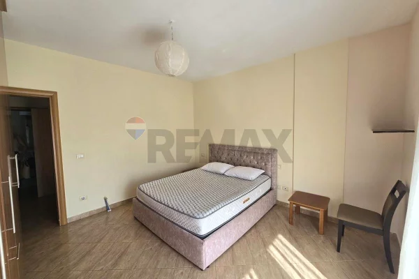 Shtepi me qera Apartament ne Tirane, 1+1, Mobilimi E mobiluar, Pagesa 45,000  Leke.