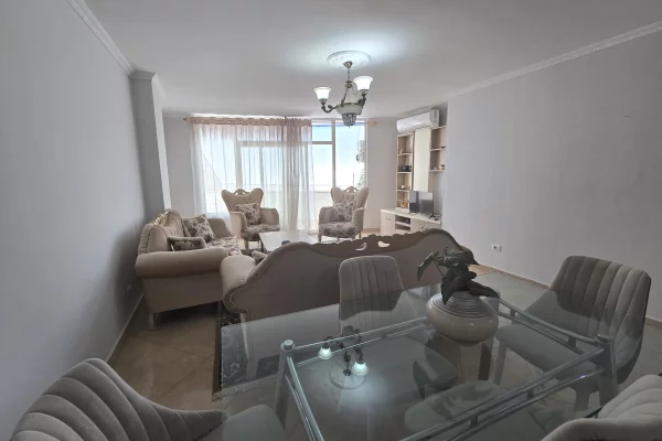 Shtepi me qera Apartament ne Tirane, 2+1, Mobilimi E mobiluar, Pagesa 55,000  Leke.