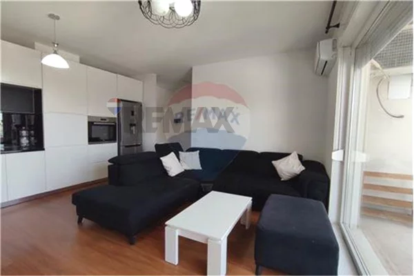 Shtepi me qera Apartament ne Tirane, 1+1, Mobilimi E mobiluar, Pagesa 45,000  Leke.
