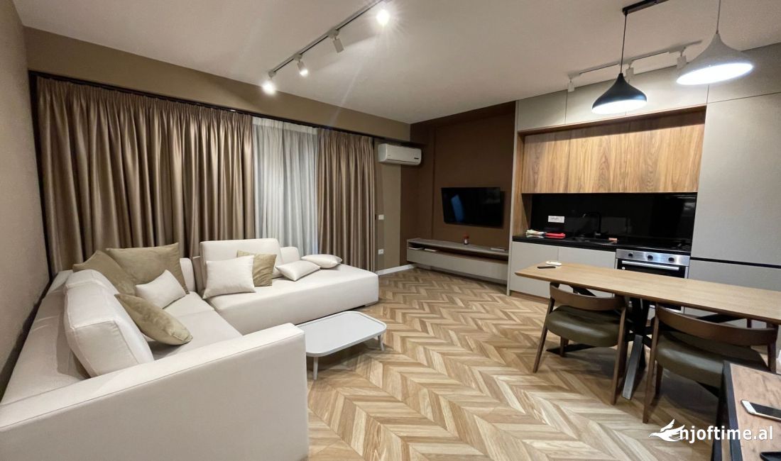Shtepi ne shitje Apartament ne Tirane, 1+1, Mobilimi E mobiluar, Pagesa 199,000  Euro.