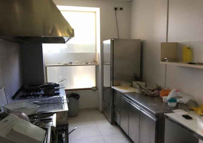 Ambiente Commerciale in Affitto a Tirana - 600 Euro