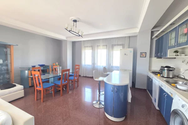 Shtepi ne shitje 3+1 ne Tirane - 650,000 Euro