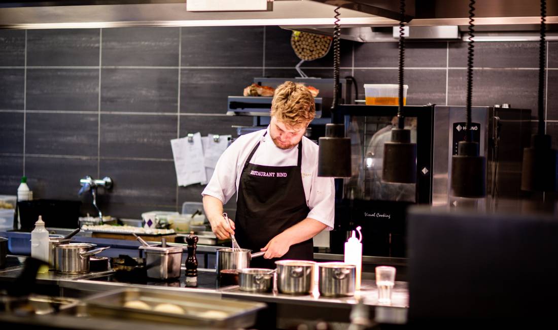 Job Offers in Tirana, Profession Kuzhinier/e, Picier/e , With experience, Payment By Agreement.