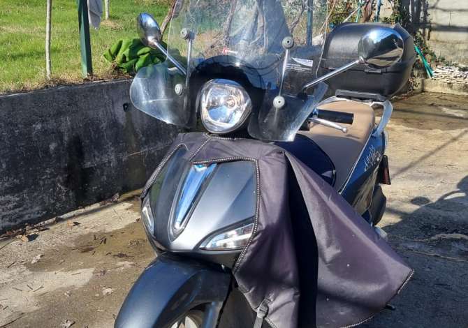 Motorra ne shitje ne Tirane - 2,400 Euro