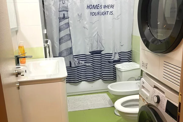 Shtepi ne shitje Apartament ne Tirane, 1+1, Mobilimi Pjeserisht e mobiluar, Pagesa 10,000,000  Leke.