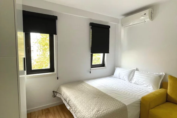 Shtepi ne shitje Apartament ne Tirane, Garsoniere, Mobilimi E mobiluar, Pagesa 140,000  Euro.