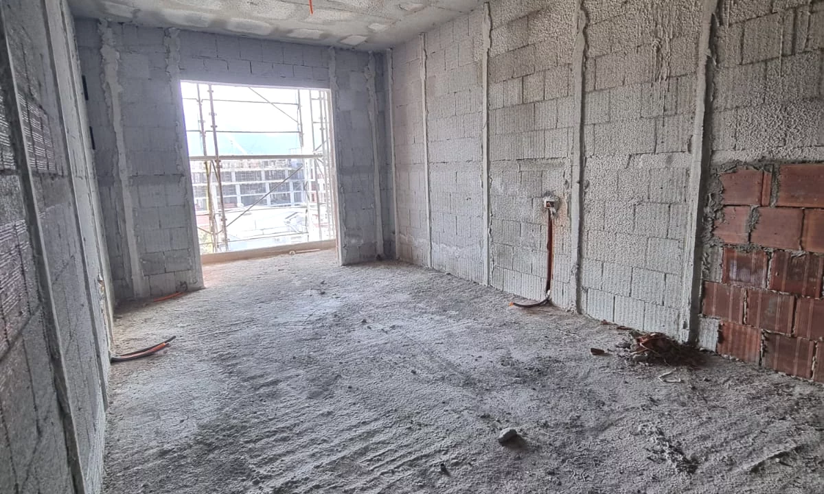 Apartment for sale in Tirana 2+1, Emty